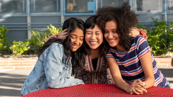 female friendship never have i ever besties sisterhood