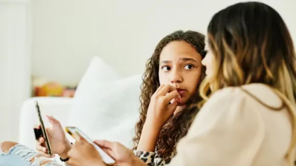 teenager phone parents digital