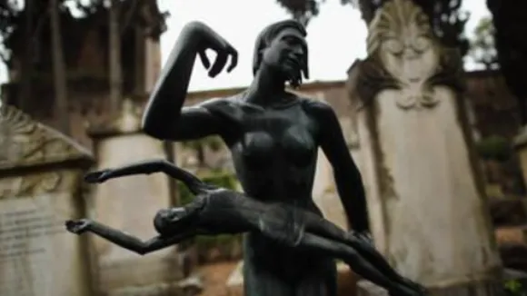 berlin lesbian only cemetry
