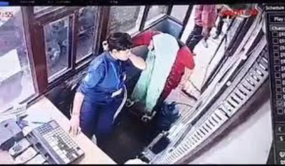 Woman Brutally Assaults Toll Plaza Staff