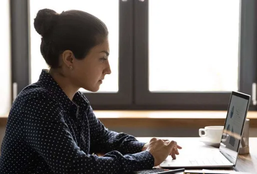 women trading