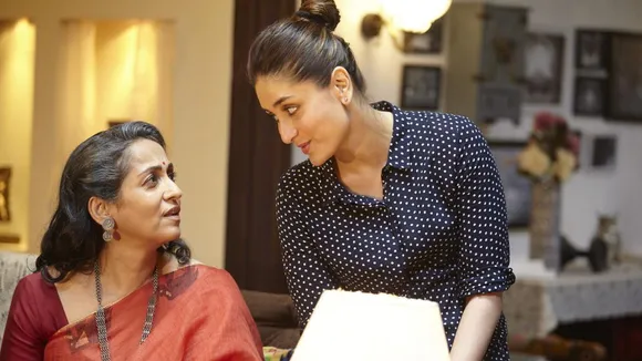 Mom and daughter, Still From Ki &amp; Ka.jpeg