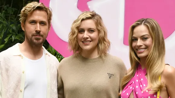ryan gosling calls out academy for leaving margot greta out of oscars