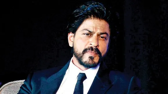 Shah Rukh Khan Sparks Controversy For Offering Dua At Lata Ji's Funera