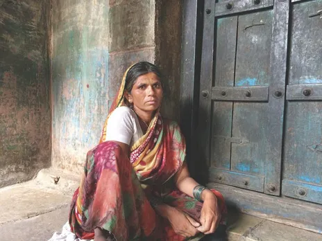 Invisibility and the Visual: Photographing Poverty and Rural Women