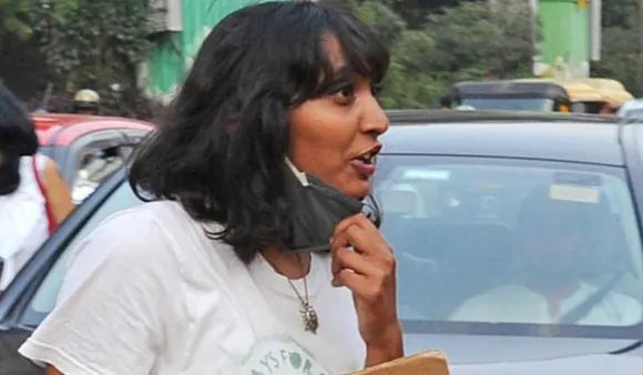 indian women activists, Disha Ravi toolkit case chargesheet, Disha Ravi Case ,disha ravi bail, Disha Ravi Police Custody, Disha Ravi to court, Climate Activist Disha Ravi ,Disha Ravi toolkit case timeline, Slut-shaming Disha Ravi: