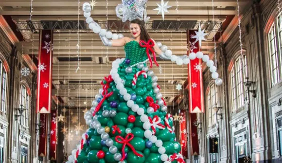 Molly Balloons Makes Christmas Tree Dress Out of 590 Balloons