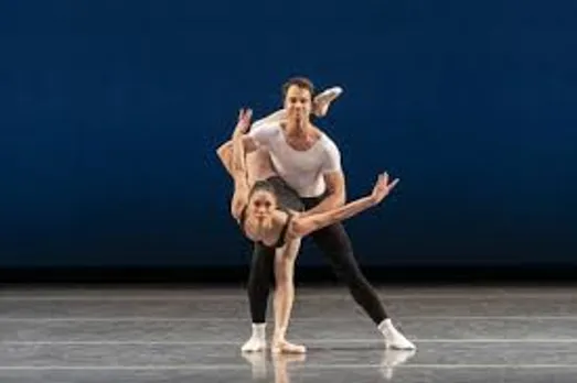 #QueertheBallet
