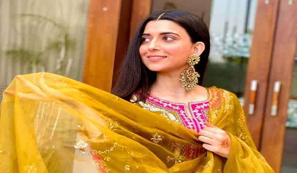 Nimrat Khaira popular singer and actress of Pollywood