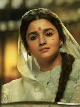 Alia Bhatt Dabboo Ratnani Calendar 2021 ,Web stories Alia Bhatt
