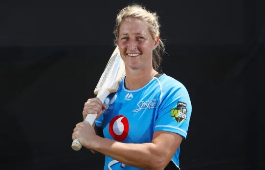 Sophie Devine new T20 record