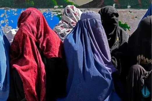 Taliban Prohibits Female Students From Leaving Kabul