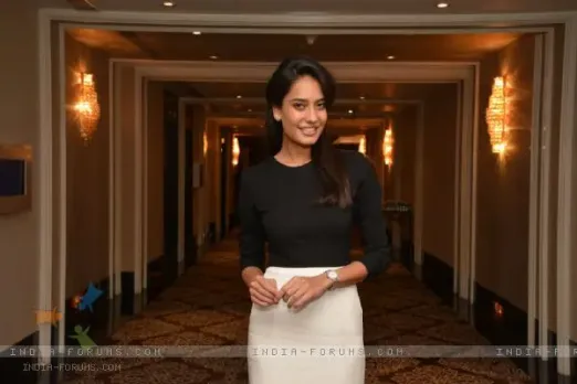 Lisa Haydon