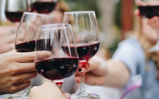 natural wines, wine tasting, vegan-friendly wine,