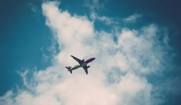 Woman Tried To Open Plane Door At 37,000 Feet Because "Jesus Told Her", Drunk Man Urinates On Female Passenger, Drunk Man Urinates On Woman Passenger, Pilot Lets Woman Friend Into Cockpit, Pilot Allows Woman Friend Into Cockpit