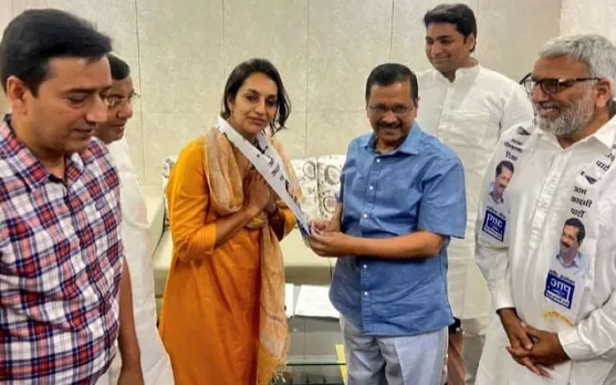 who is chitra sarwara