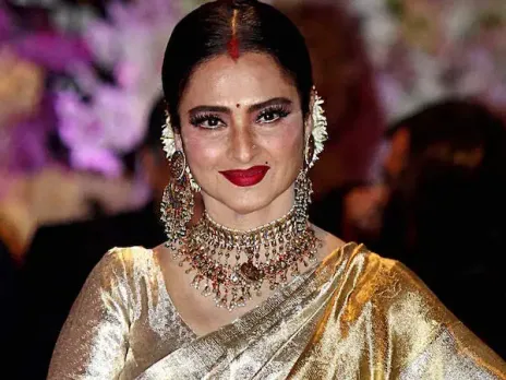 Rekha Sassy Comeback to Simi Garewal