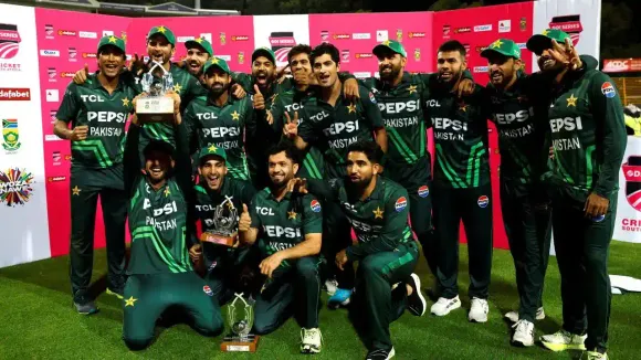 When will Pakistan announce the Champions Trophy squad?
