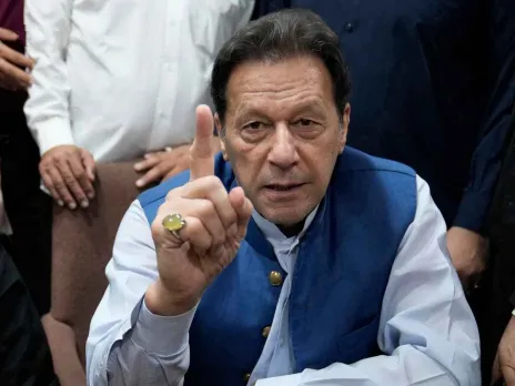 Imran Khan criticizes Pakistan's early exit from the Champions Trophy