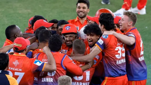 67a8f45bd722f-dubai-capitals-team-in-frame-093046627-16x9