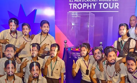 School students with Sanju Samson Mask