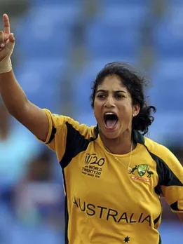 Lisa Sthalekar