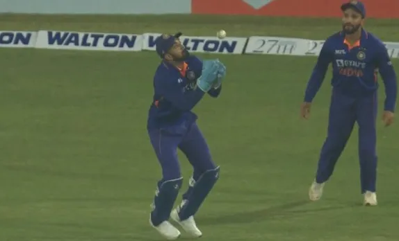 'Top scorer hokar bhi yeh villain hai' - Fans slam KL Rahul for dropping a crucial catch against Bangladesh in first ODI