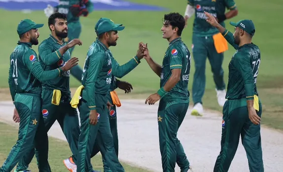 Asia Cup 2022: भारत के खिलाफ मैच से पहले पाकिस्तान को लगा बड़ा झटका, यह तेज गेंदबाज हुआ मुकाबले से बाहर