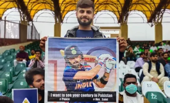 Virat Kohli poster in Pakistan (Image source: Twitter)