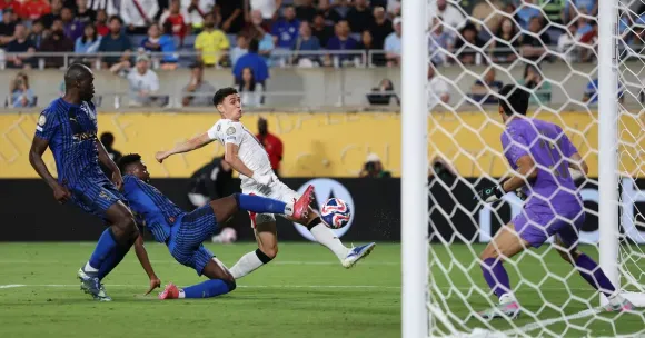 Al Hilal Stuns Manchester City in Extra Time to Reach Club World Cup Quarter-Finals