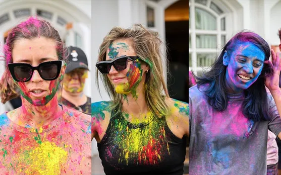 Bangalore Women's team celebrating Holi (Source - Twitter)
