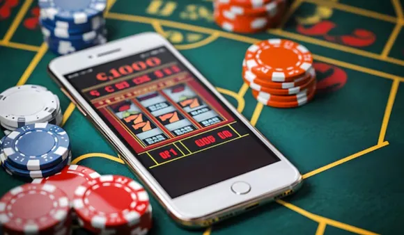 Online Games of Betting 