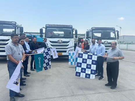 GreenLine Flags off LNG Trucks at Chakan with Shriram Finance