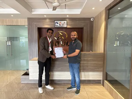 Bolt.Earth Partners with Atul Greentech to Launch EV Home Charging