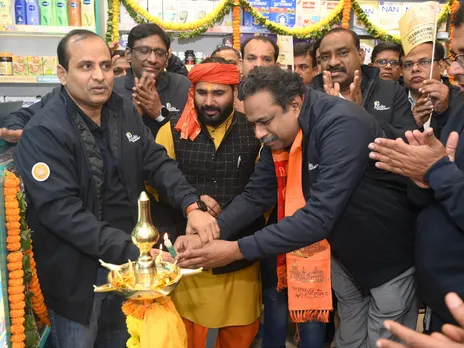 P Jayakumar CEO Apollo Pharmacies  VC Ramesh CEO Hospital Based Pharmacies Naveen Sahani Regional Head North Apollo Pharmacies Limited