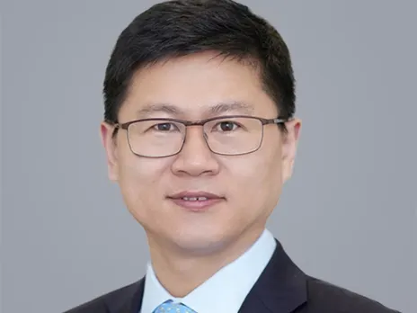 Mr. Li Peng Huawei's Corporate Senior Vice President and President of ICT Sales & Service 