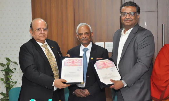 Prof (Dr.) R.K. Kapur, Amity University