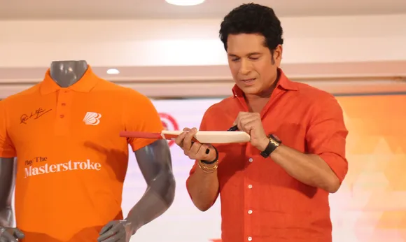 Sachin Tendulkar Signing the bat.JPG