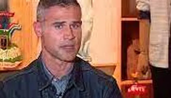 Nuholt Huisamen, Levi's