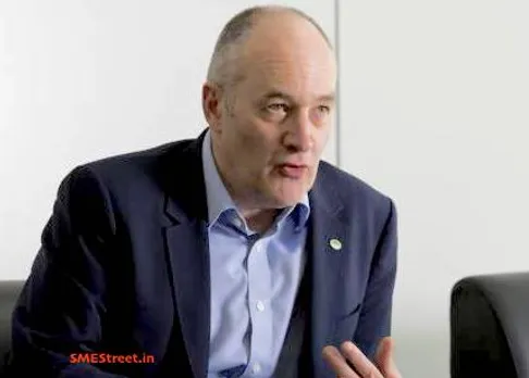 Alistair Dormer, Hitachi
