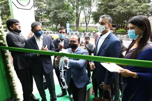Caption for Ribbon Cutting Mr. Saurav Prakash , Regional Manager, After Sales, Skoda Auto India Inaugurating PPS Skoda Dealership along with officials of PPS Motors and Skoda Auto India.