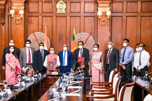H.E. Mr. Gopal Baglay, Indian High Commissioner to Sri Lanka exchanging the Line of Credit Agreement of USD 100 million with Mr. S. R. Attygalle, Secretary, Ministry of Finance, Government of the Sri Lanka