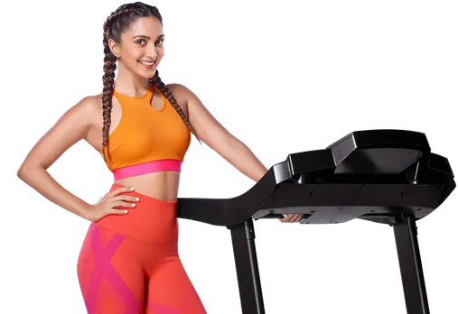 Kiara Advani, OneFitPlus