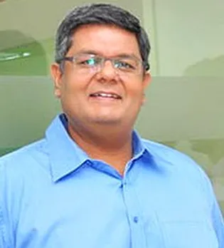 Dhruv Agarwala, Makaan.com, PropTiger, online marketplace, Real estate