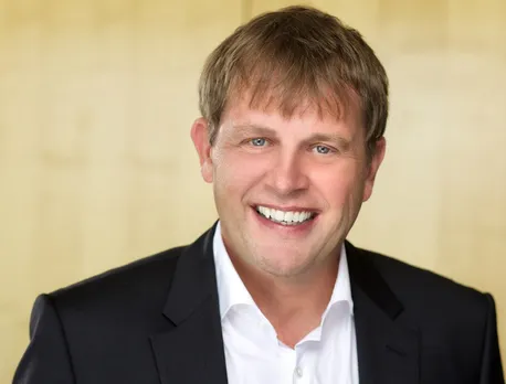 Mr. Kevin Simzer, Hybrid Cloud, Ransomware, Cloud Security, IoT, Trend Micro