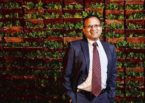 Sanjeev Aggarwal. Amplus Energy, Yes Bank