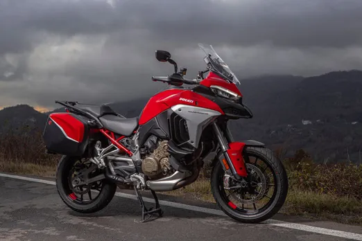 Ducati Multistrada V4 - Ducati Red