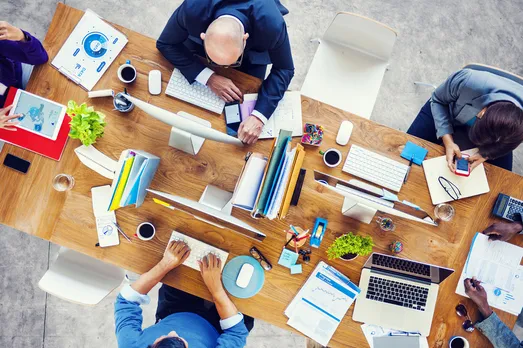 [Free Download] Intelligent Guide to Social Media Management Platforms