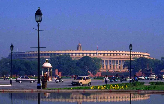 #MakeinIndia, A Government Led Initiative Touches 1 Billion Social Media Impressions