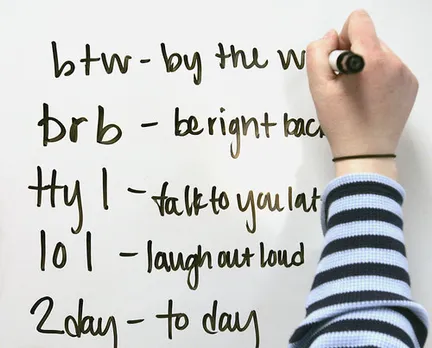 Avoid Text Lingo on Social Media